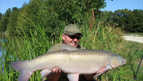 A 34 lb 4 oz grass carp from Jonchery, Dave Pillman, Sep 2019