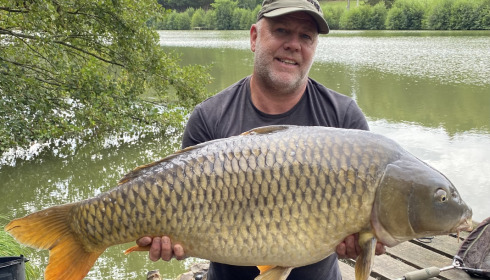 A 42 lb 10 oz fish from La Fonte, Colin, Sep 2022