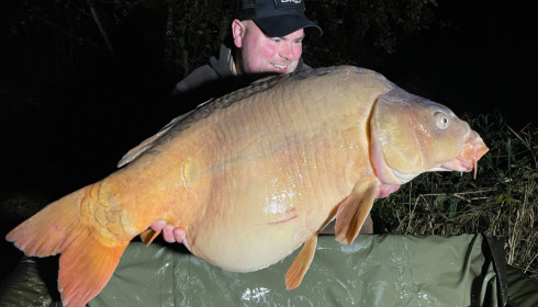 A 40 lb fish from La Fonte, Mirror, Oct 2021