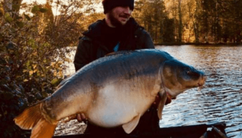 A 47 lb 13 oz carp from La Fonte, Arron, Nov 2017
