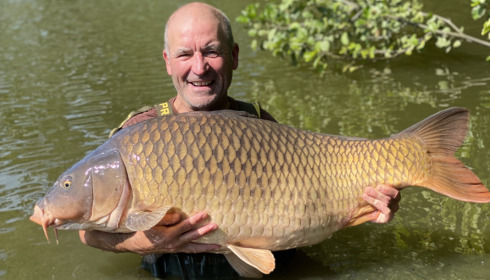 A 53 lb 6 oz fish from La Fonte, Roy’s new PB Common, Aug 2021