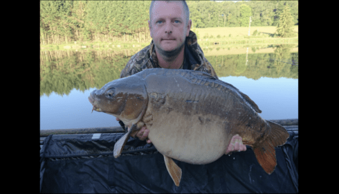 A 43 lb 2 oz carp from La Fonte, Andrew Cotton, Jun 2019
