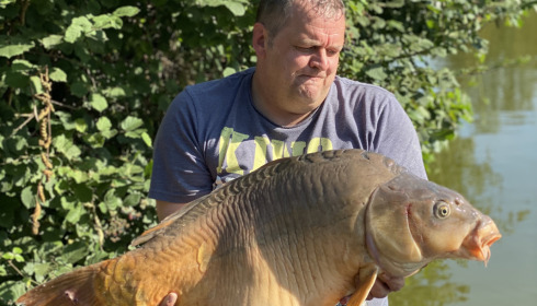 A 43 lb 11 oz fish from La Fonte, Ants cracking looking Mirror, Aug 2021