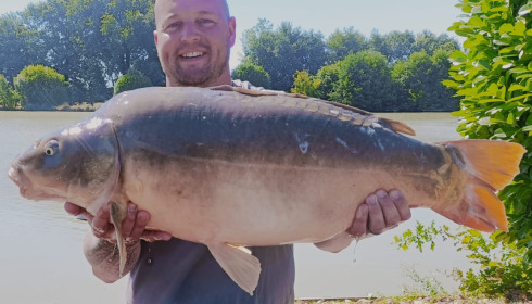 A 37 lb 8 oz fish from Landes, Jul 2022