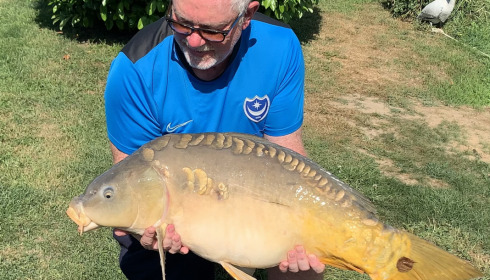 A 35 lb 8 oz fish from Landes, mirror, May 2022