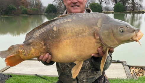 A 42 lb 7 oz carp from Landes, Additional Stocking, Dec 2021
