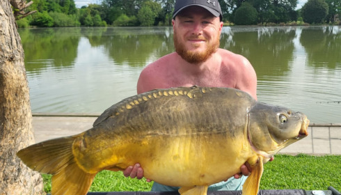 A 38 lb 12 oz fish from Landes, Mirror, Apr 2023
