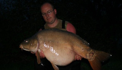 A 47 lb 6 oz carp from Laroussi, Apr 2009