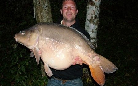 A 52 lb carp from Laroussi, Sep 2008