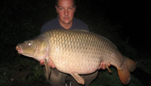 A 31 lb carp from Laroussi, Gary Hague Party, Oct 2009