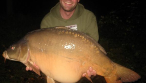 A 44 lb 8 oz carp from Laroussi, Caught on 28 november 2008, Nov 2008