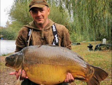 A 46 lb 8 oz carp from Laroussi, Cliff Marston, Sep 2019