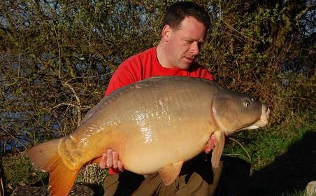 A 42 lb carp from Laroussi, Mar 2008