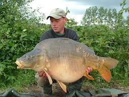 A 49 lb 2 oz carp from Laroussi, New PB for Marco, May 2007