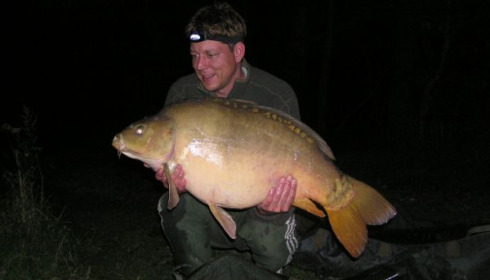 A 39 lb carp from Laroussi, Oct 2006