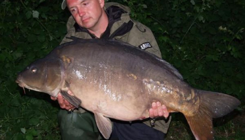 A 40 lb 12 oz carp from Laroussi, May 2008