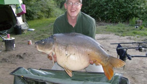 A 47 lb carp from Laroussi, Jun 2008