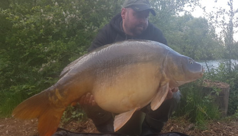 A 45 lb 4 oz carp from Laroussi, May 2017