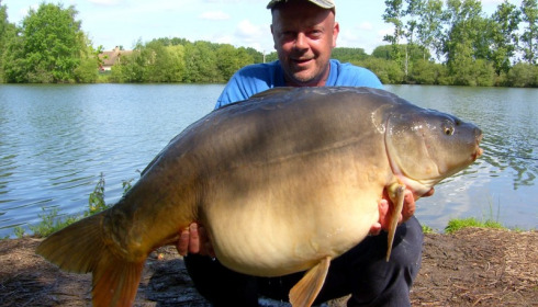 A 51 lb carp from Laroussi, Jun 2014