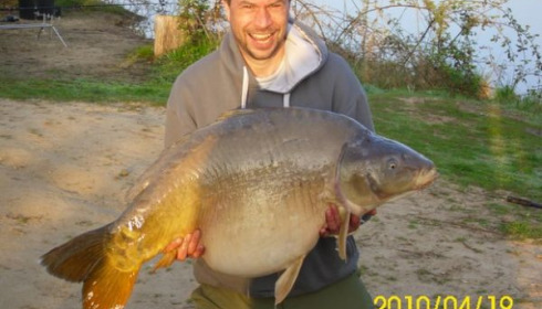 A 62 lb carp from Laroussi, Apr 2010