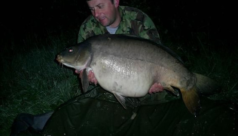 A 42 lb carp from Laroussi, May 2008