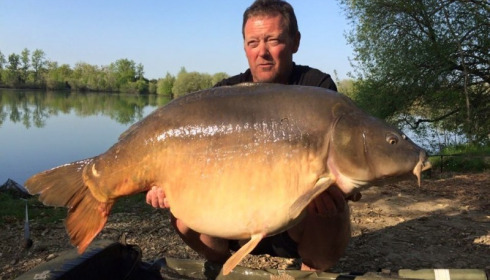 A 64 lb carp from Laroussi, Steve Barrow, May 2015