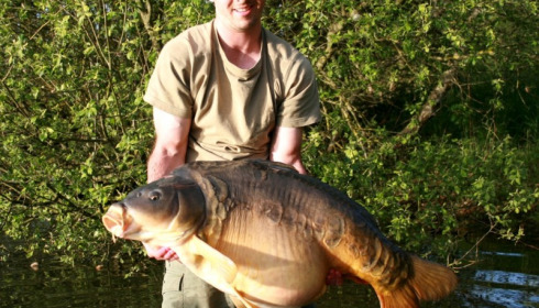 A 55 lb 8 oz carp from Laroussi, Craig Lancashire, May 2015