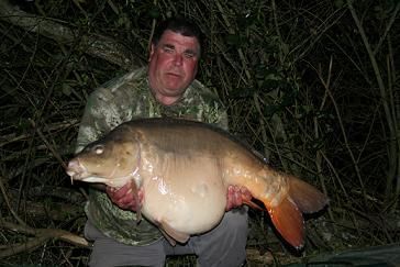A 51 lb 5 oz carp from Laroussi, Pb for Steve Rayner, Apr 2007