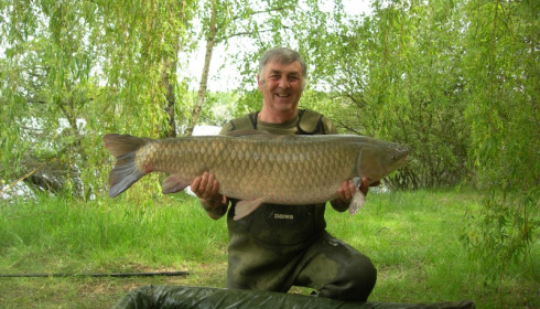 A 44 lb 10 oz grass carp from Laroussi, Apr 2014