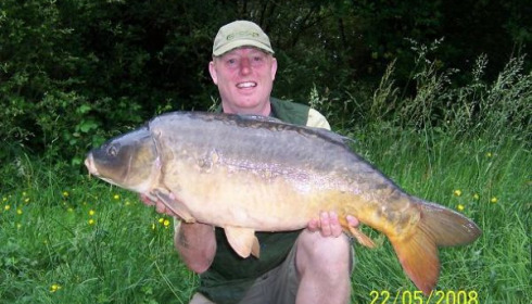 A 32 lb 2 oz carp from Laroussi, May 2008