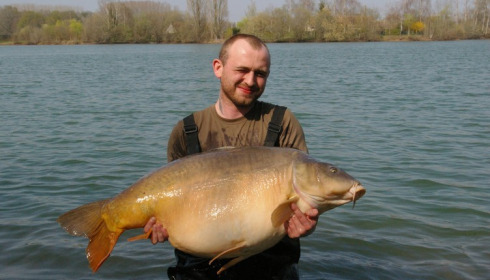 A 58 lb carp from Laroussi, Mar 2012