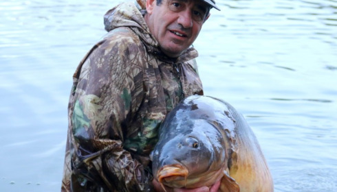 A 70 lb 5 oz carp from Laroussi, Michael Sharp , Nov 2015