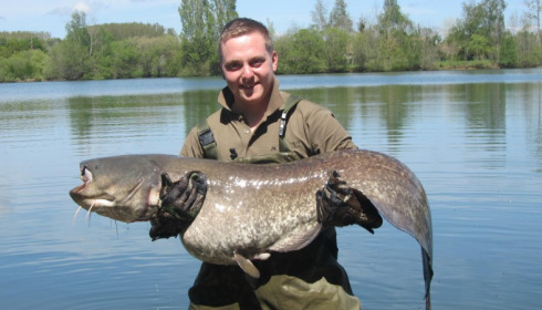 A 77 lb 7 oz catfish from Laroussi, S Head, Apr 2012