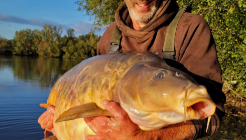 A 64 lb carp from Laroussi, Andy Pritchard, Oct 2021