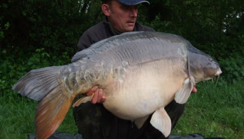A 58 lb carp from Laroussi, May 2010