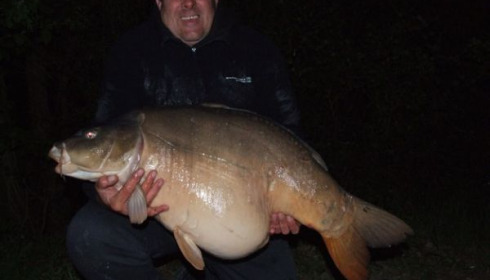 A 41 lb 2 oz carp from Laroussi, May 2010