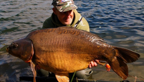 A 42 lb carp from Laroussi, Jun 2018