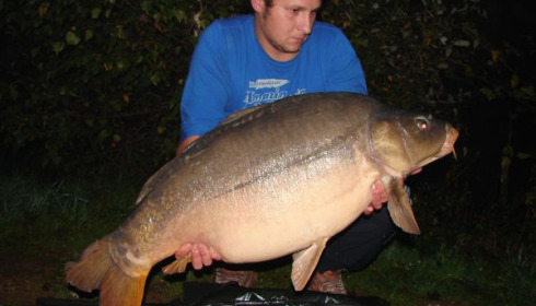 A 38 lb carp from Laroussi, Nov 2006