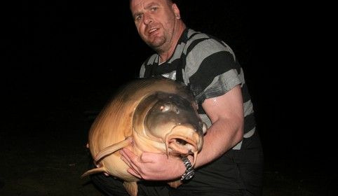 A 71 lb 12 oz carp from Laroussi, Apr 2010