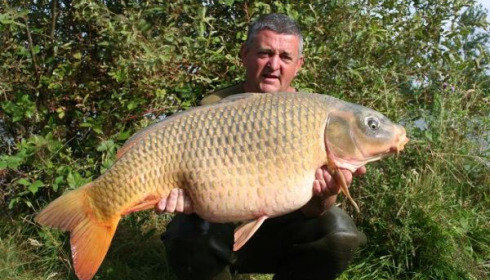 A 35 lb carp from Laroussi, The very rare Ghost common, Jul 2008