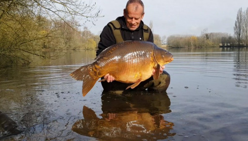 A 46 lb 4 oz carp from Laroussi, Mike Winstone, Mar 2018