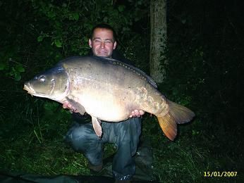 A 43 lb 5 oz carp from Laroussi, Jun 2007