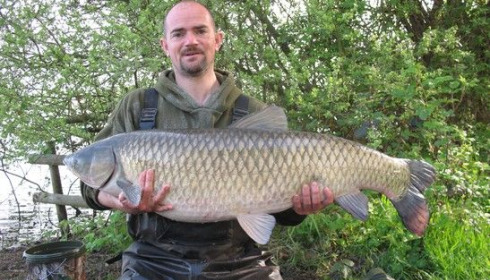 A 41 lb grass carp from Laroussi, May 2009