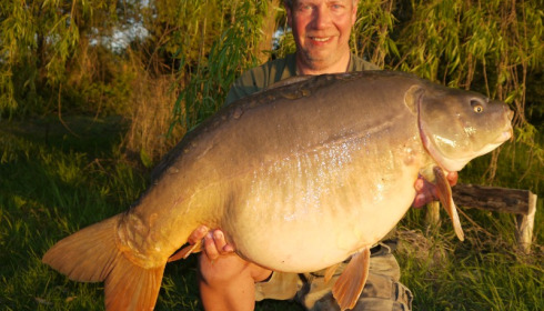 A 49 lb 7 oz carp from Laroussi, Les Brink, Apr 2014