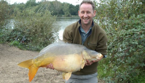 A 32 lb 4 oz carp from Laroussi, Oct 2006