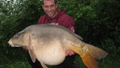 A 50 lb 8 oz carp from Laroussi, Jun 2009