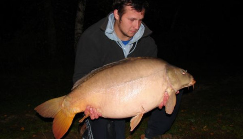 A 37 lb carp from Laroussi, Nov 2006