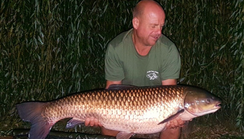 A 37 lb grass carp from Laroussi, MARK BAMBRIDGE, Aug 2017