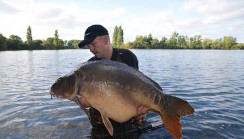 A 54 lb carp from Laroussi, Roy van Goor, Sep 2014