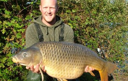 A 35 lb carp from Laroussi, Sep 2008